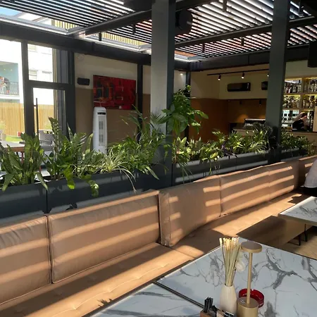 Santa & Restaurant * Sremska Mitrovica